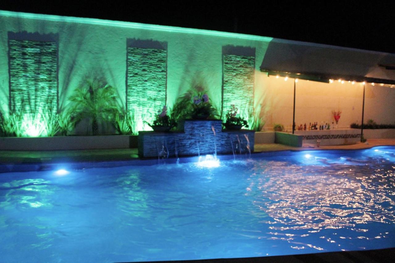 Hotel Y Restaurante Villas Del Sol Jalpan Bagian luar foto